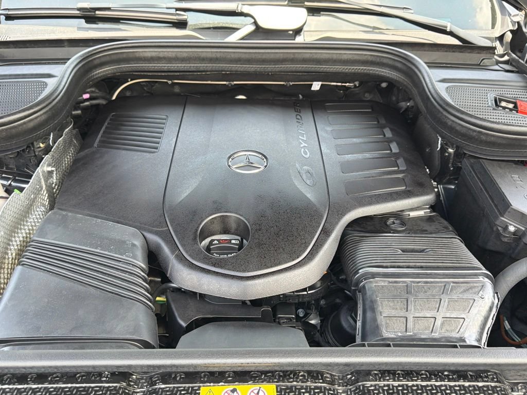 Certified 2026 Mercedes-Benz GLS 450 4MATIC image 34