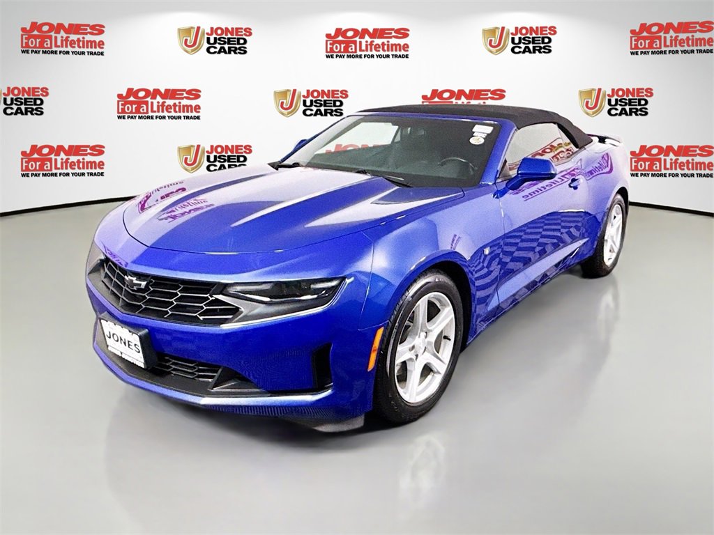 Used 2023 Chevrolet Camaro LT w/ Technology Package image 14