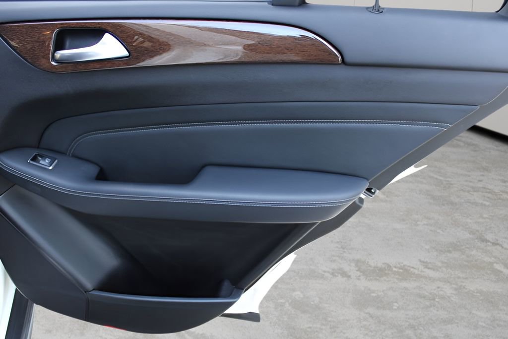 Used 2012 Mercedes-Benz ML 350 4MATIC image 24