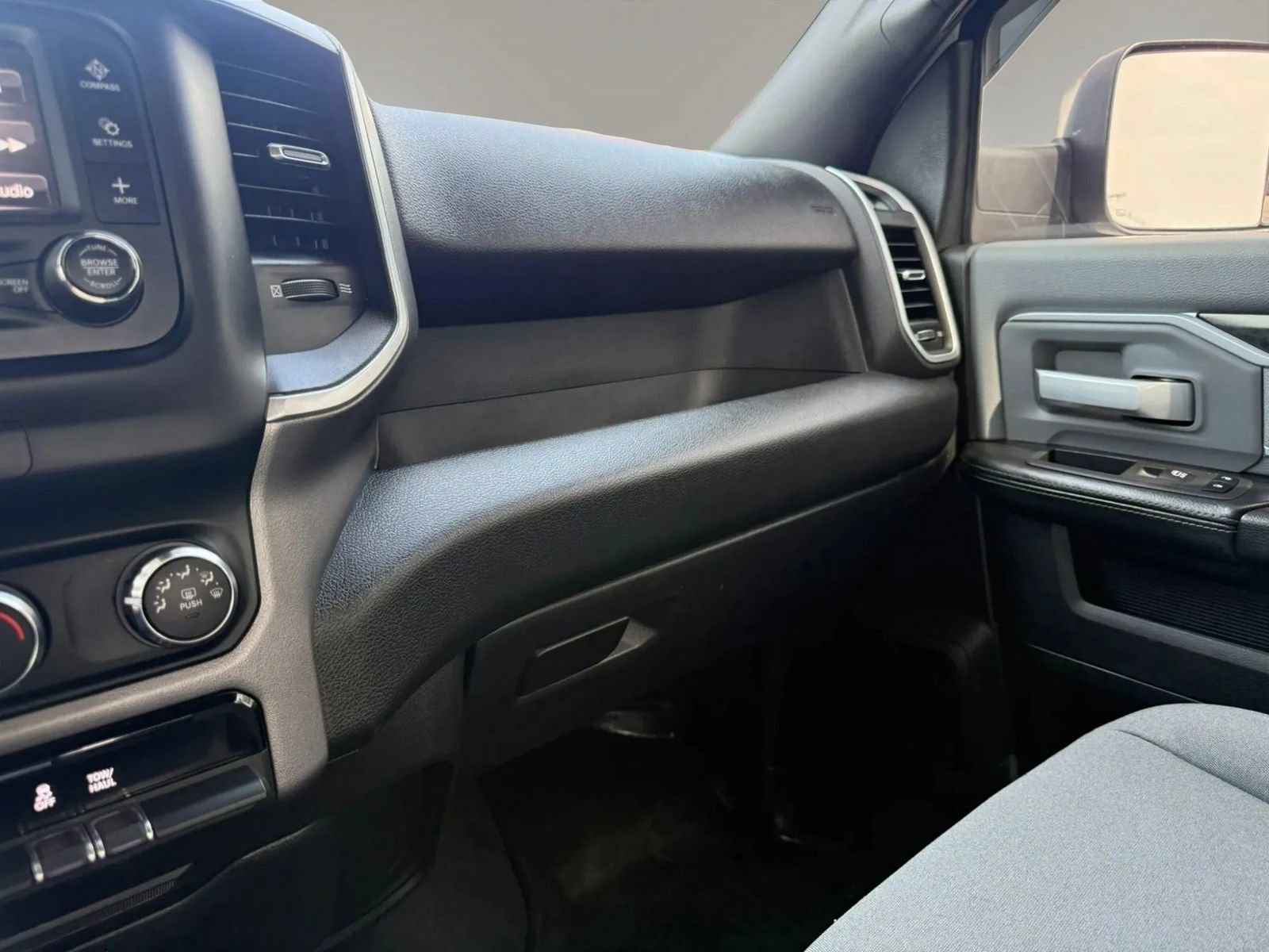 Used 2021 RAM 2500 Big Horn AWD/4WD image 30