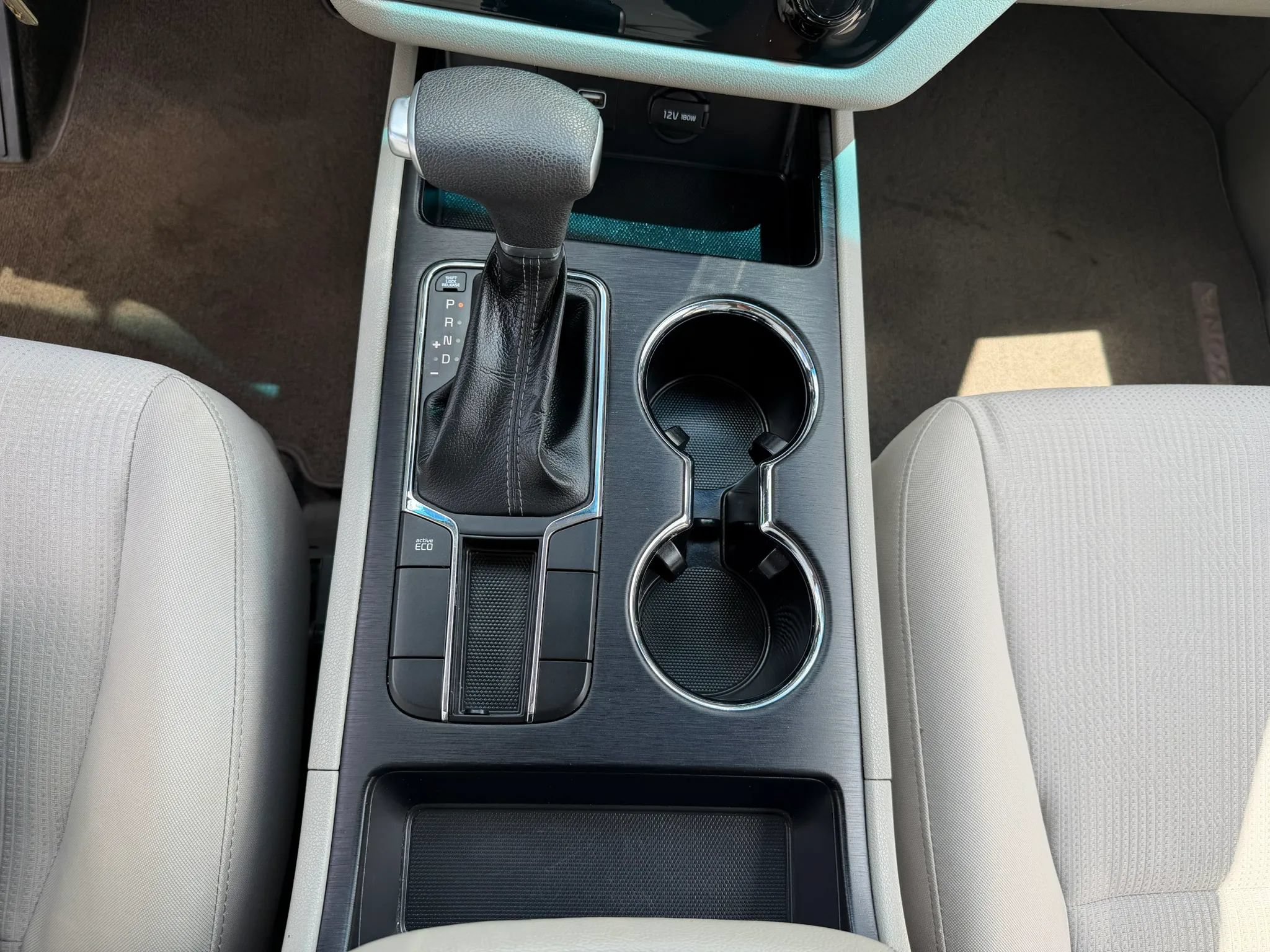 Used 2019 Kia Sedona LX FWD image 30