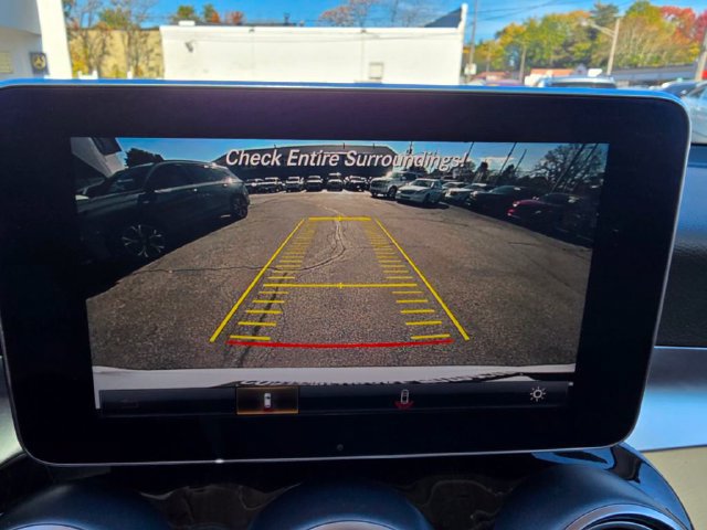 Used 2018 Mercedes-Benz GLC 300 4MATIC image 28