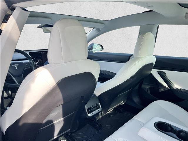 Used 2019 Tesla Model 3 Standard Range Plus image 13