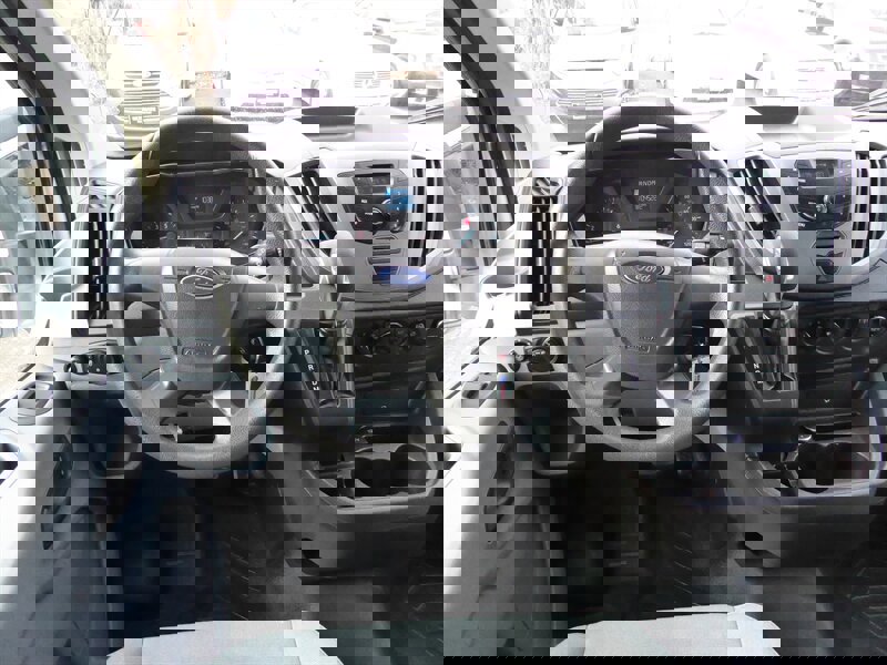 Used 2015 Ford Transit 350 XL image 10