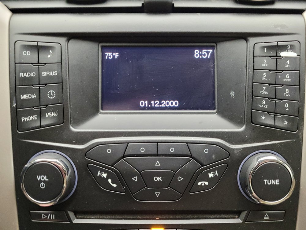 Used 2015 Ford Fusion SE w/ Equipment Group 202A FWD image 25