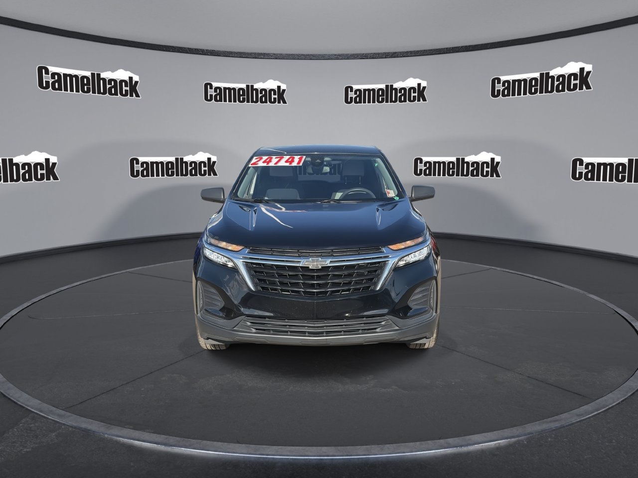 Used 2024 Chevrolet Equinox LS w/ LS Convenience Package FWD image 2