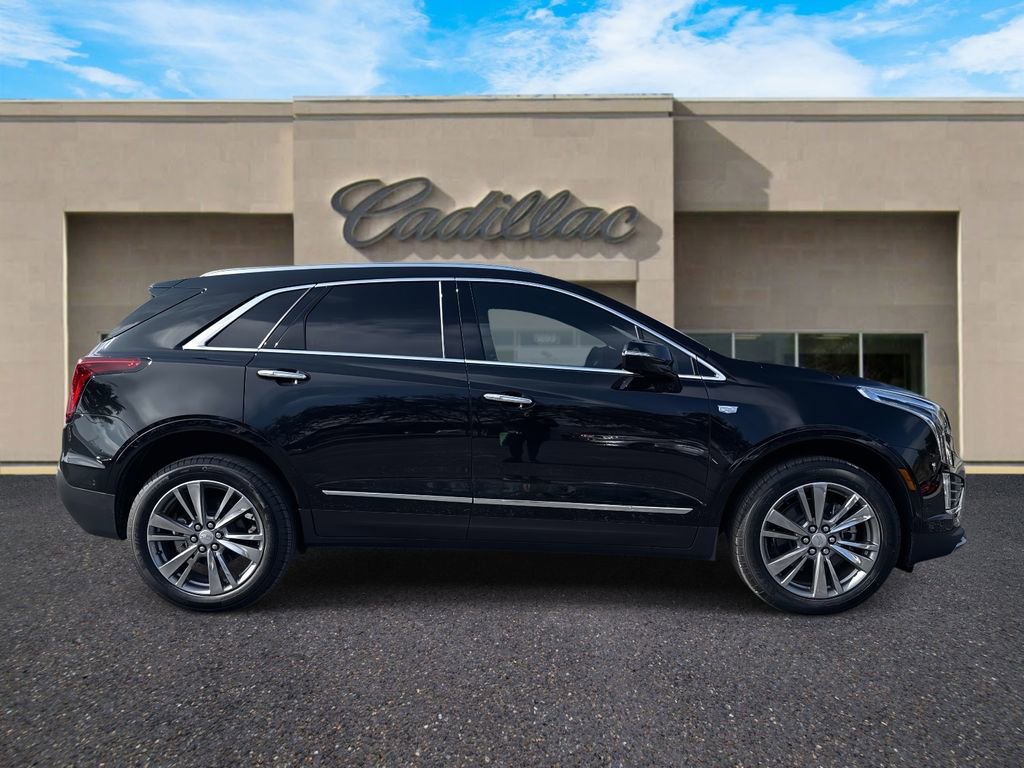 New 2026 Cadillac XT5 Premium Luxury w/ Driver Assist Package image 2