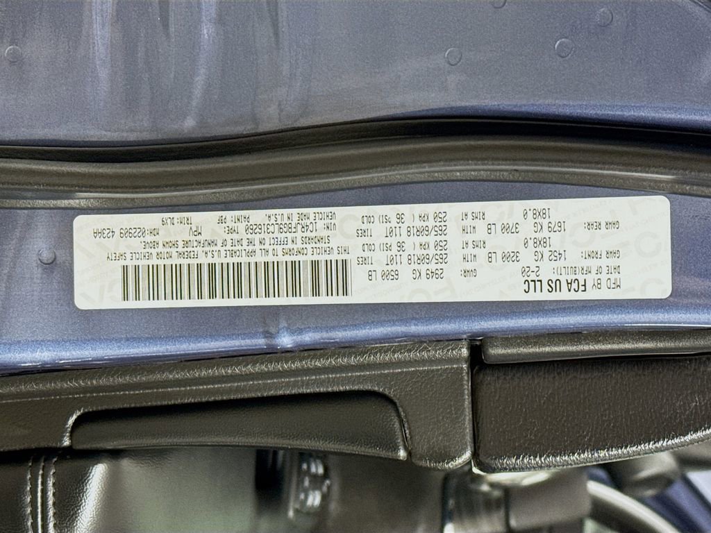 Used 2020 Jeep Grand Cherokee Limited w/ Luxury Group II image 39