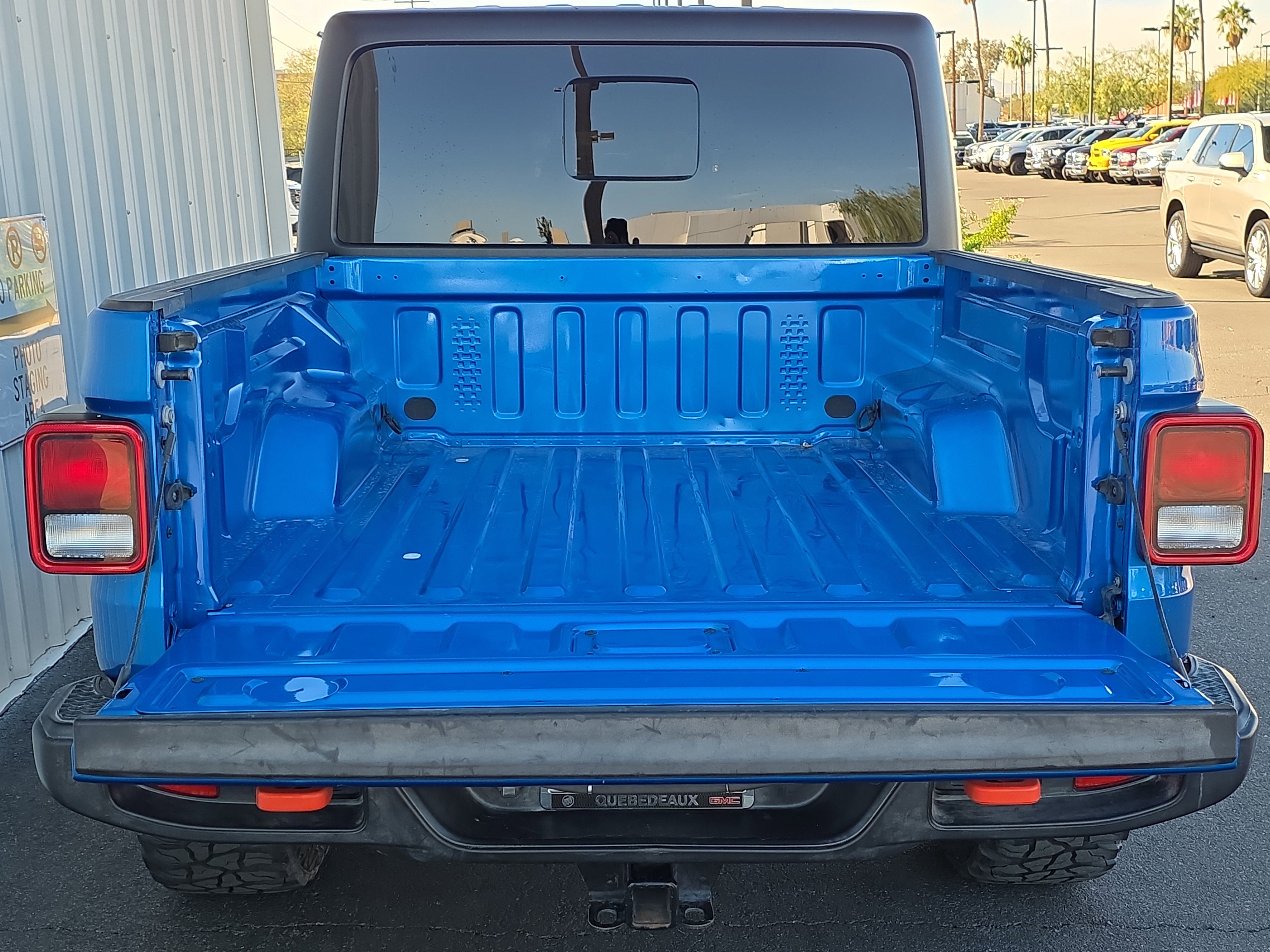 Used 2022 Jeep Gladiator Mojave w/ Cold Weather Group image 7