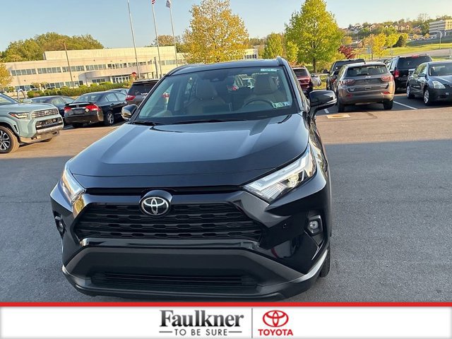 Certified 2022 Toyota RAV4 XLE Premium AWD/4WD image 26