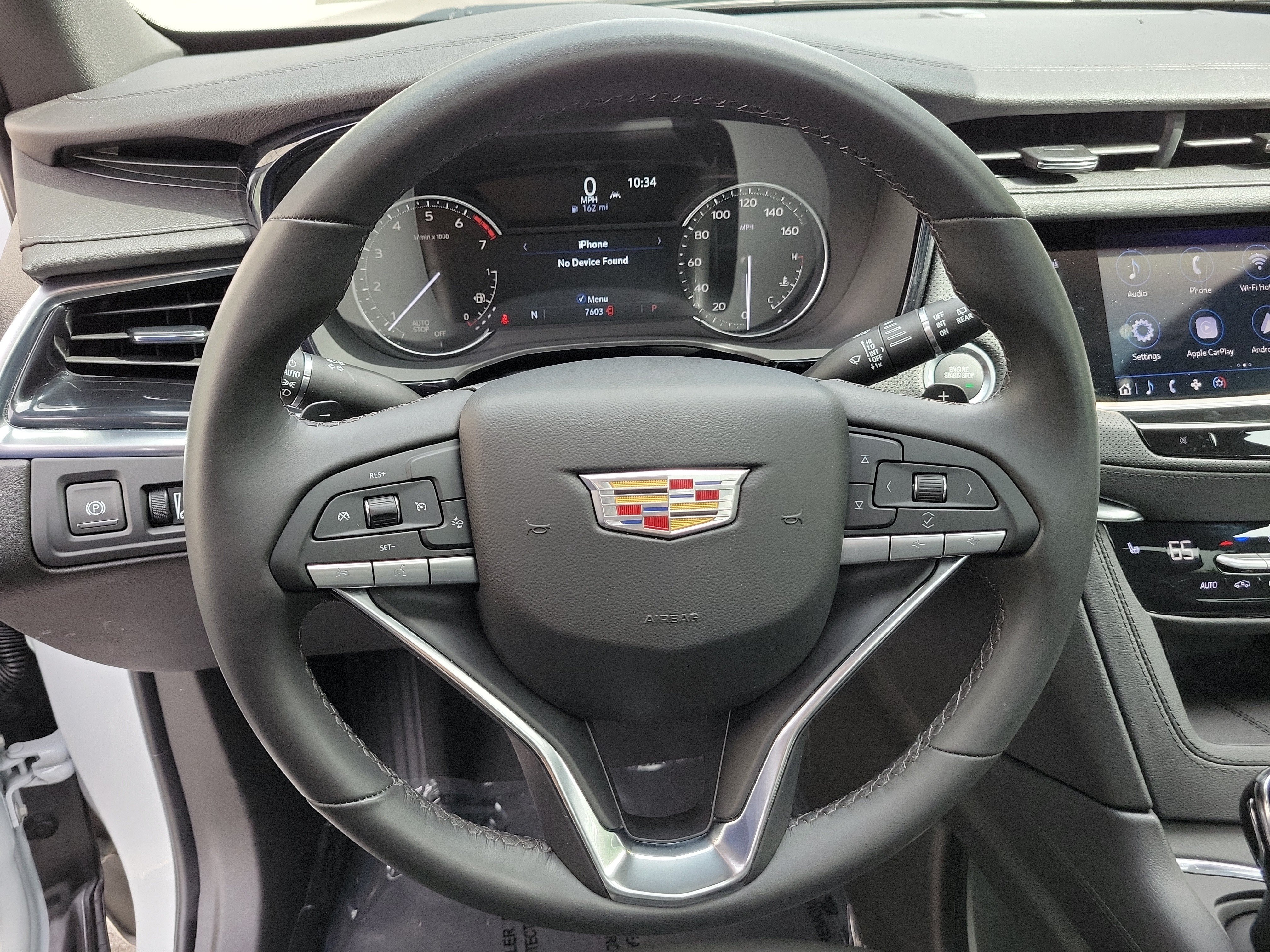 Used 2025 Cadillac XT6 Luxury FWD image 28