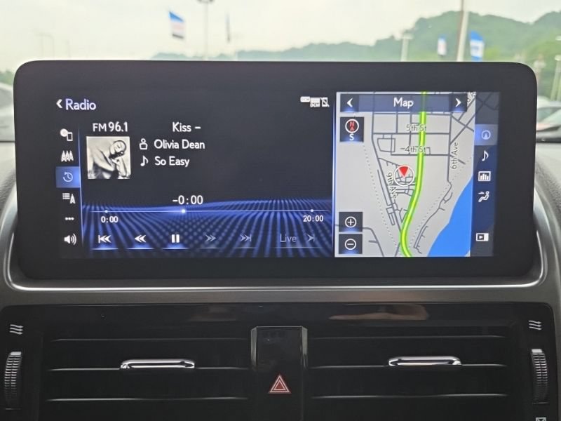 Used 2023 Lexus GX 460 w/ Black Line Special Edition AWD/4WD image 36