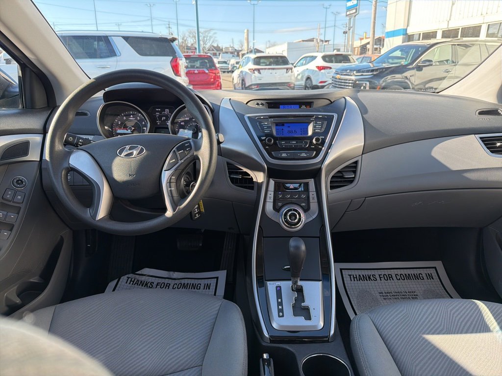 Used 2013 Hyundai Elantra GLS image 16