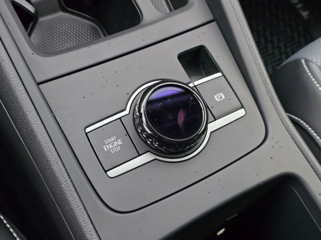 New 2026 Volkswagen Tiguan SE image 26