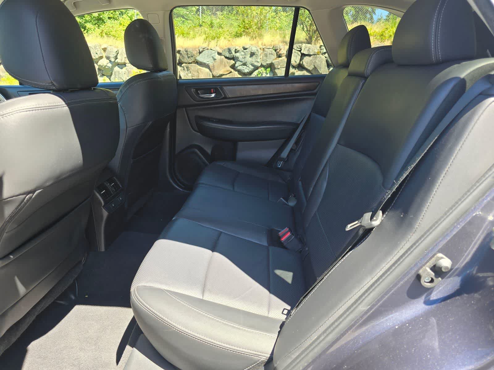 Used 2015 Subaru Outback 2.5i Limited AWD/4WD image 11
