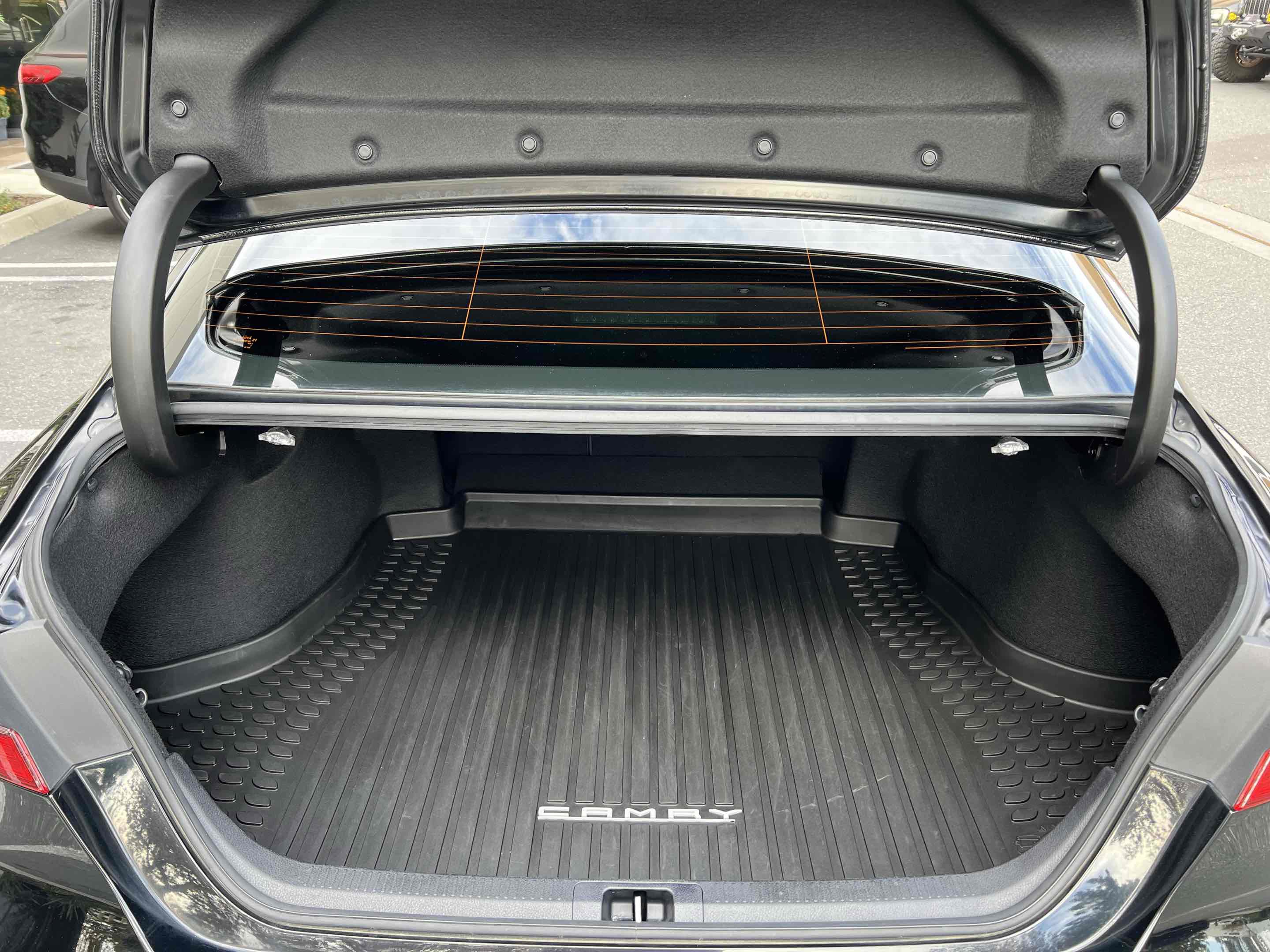 Used 2021 Toyota Camry LE image 73