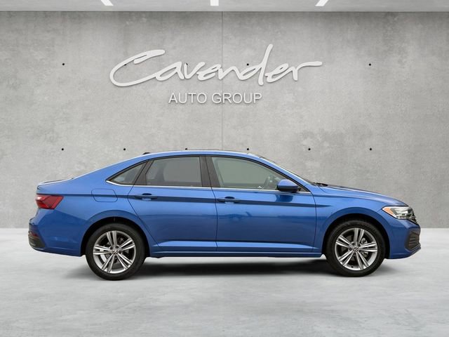 Used 2022 Volkswagen Jetta SE image 17