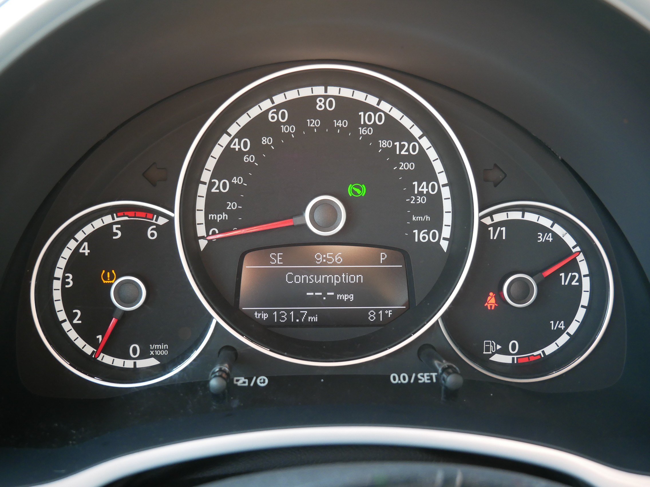Used 2013 Volkswagen Beetle TDI FWD image 21