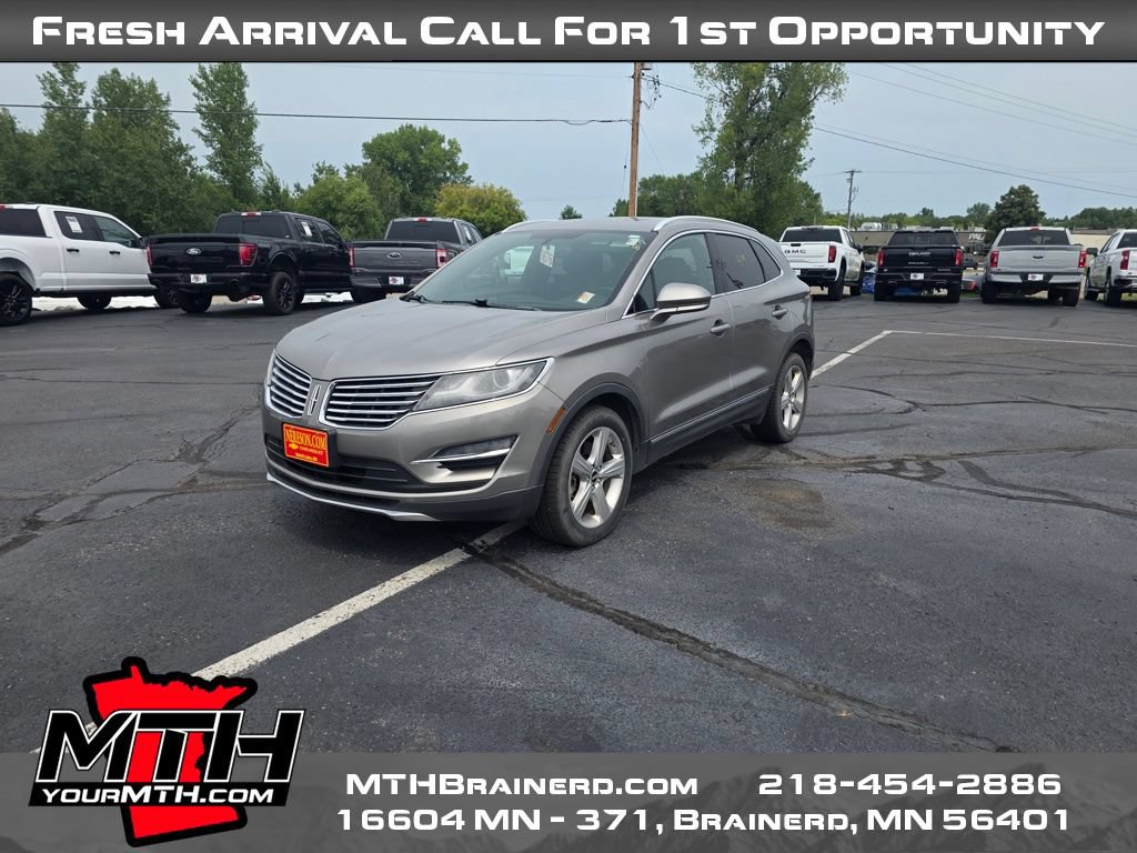 Used 2017 Lincoln MKC Premiere AWD/4WD image 4