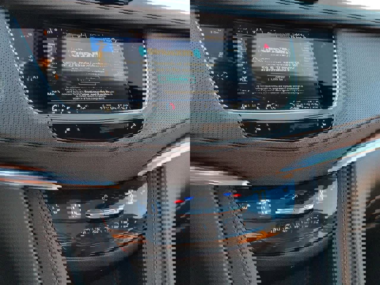 Used 2023 Cadillac XT5 Premium Luxury w/ Technology Package image 28