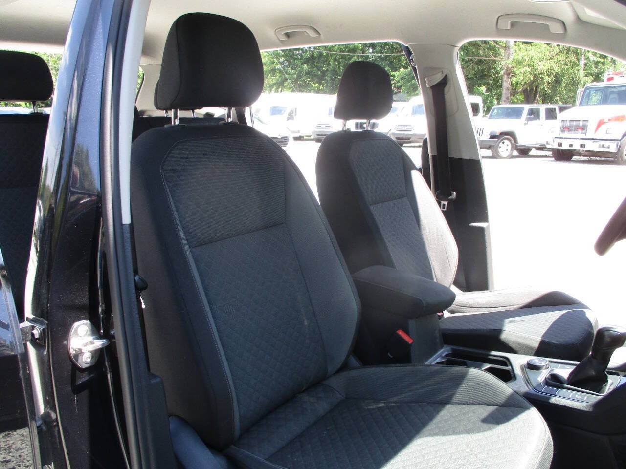 Used 2018 Volkswagen Tiguan S AWD/4WD image 20