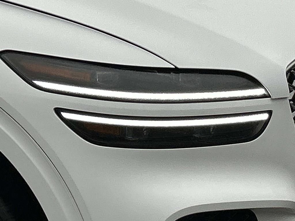 Used 2025 Genesis GV70 3.5T Sport w/ Sport Advanced Package image 10