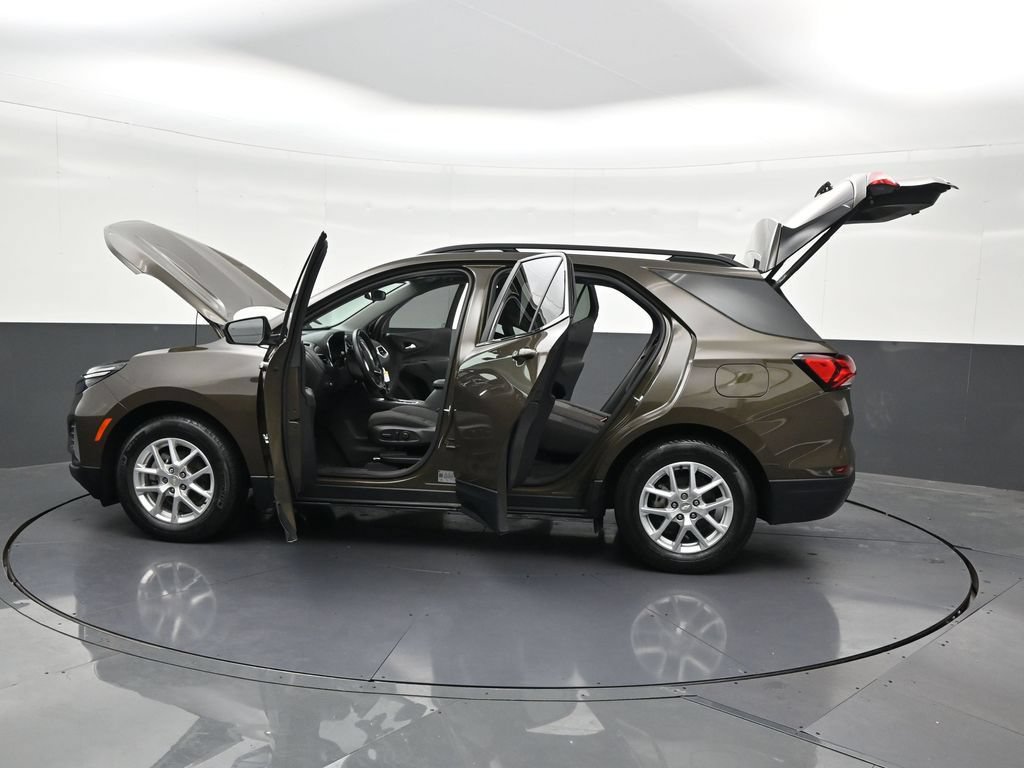 Used 2023 Chevrolet Equinox LT FWD image 35