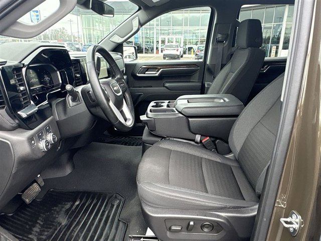 Certified 2024 GMC Sierra 1500 Elevation image 19