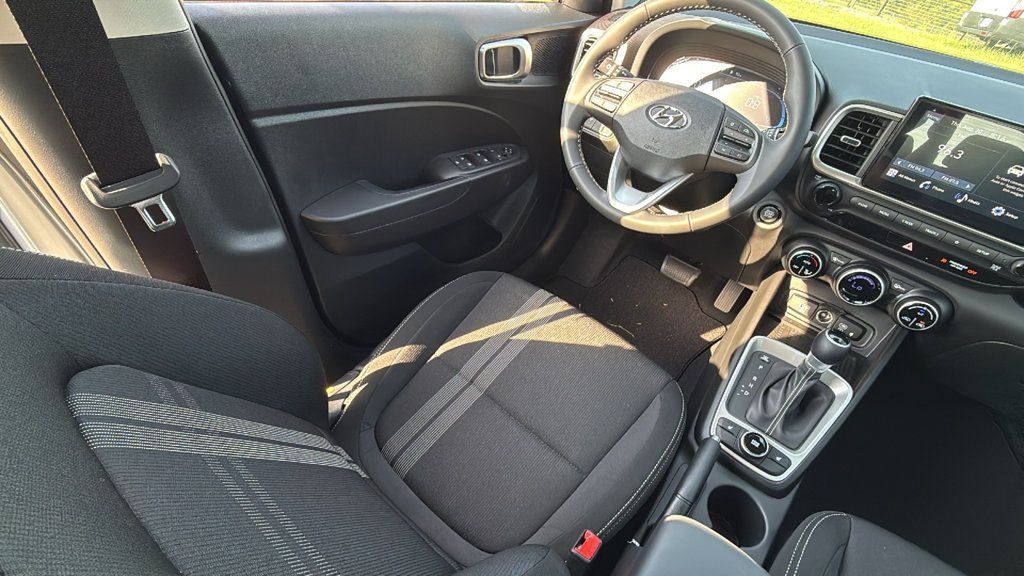 New 2026 Hyundai Venue SEL FWD image 14
