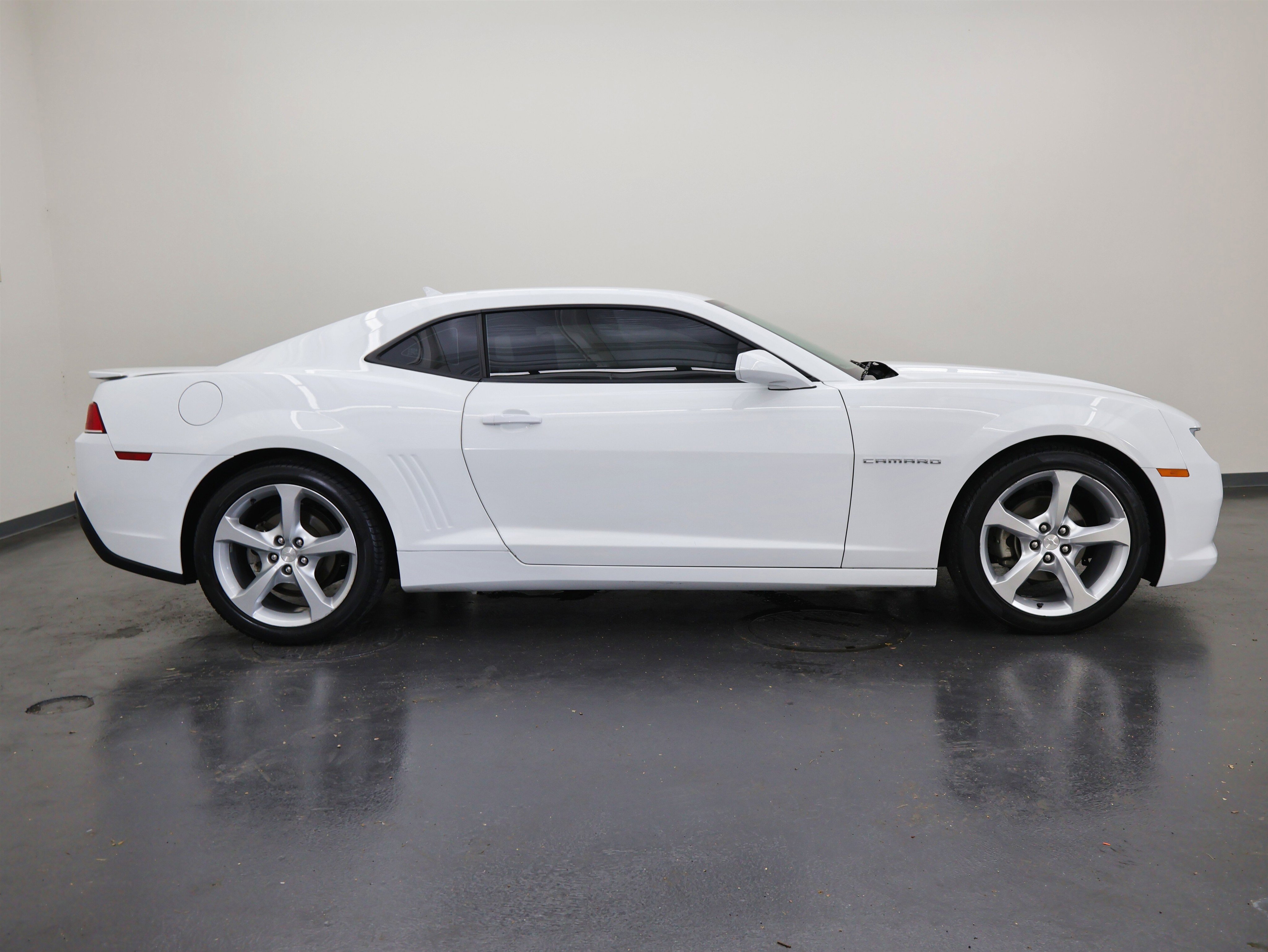 Used 2015 Chevrolet Camaro LT w/ RS Package image 2