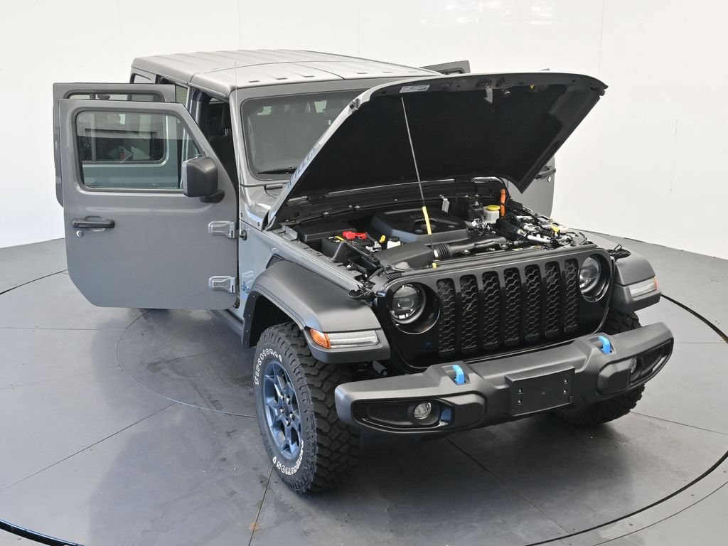 Used 2023 Jeep Wrangler Unlimited w/ Cold Weather Group AWD/4WD image 37