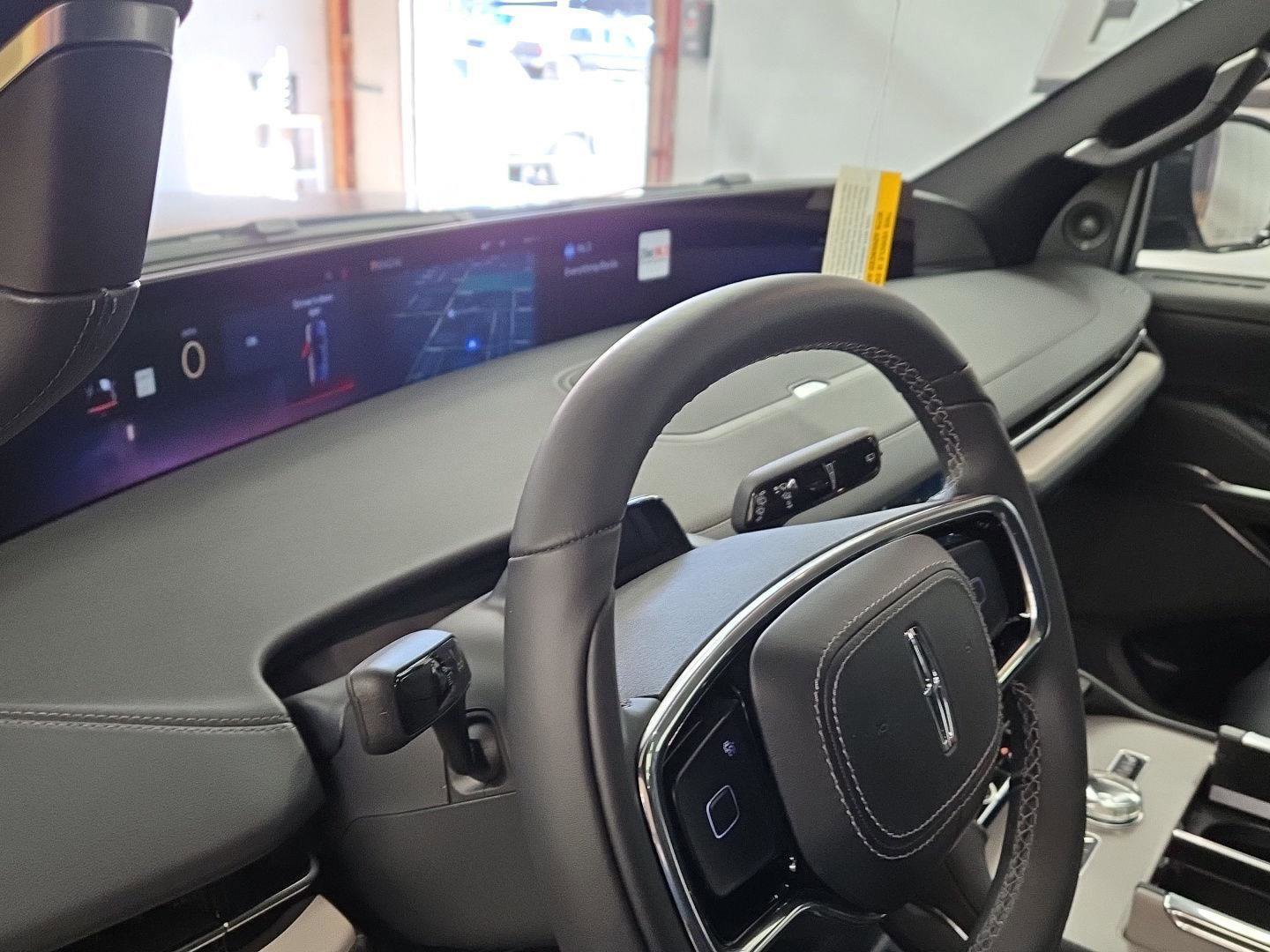 New 2026 Lincoln Navigator L Reserve w/ Jet Appearance Package image 5