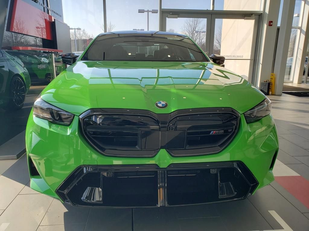 New 2026 BMW M5 w/ Carbon Package image 2