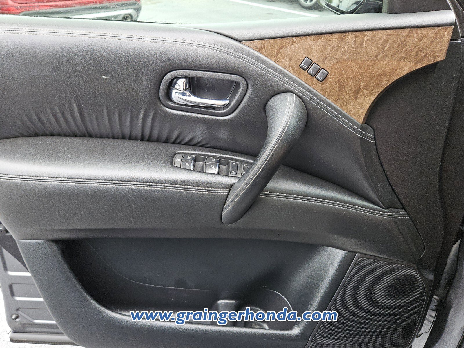 Used 2015 INFINITI QX80 2WD w/ 22" Wheel Package image 23