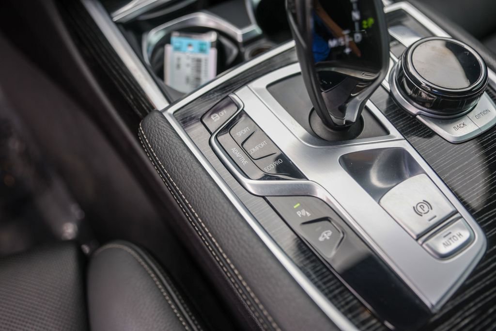 Used 2019 BMW 740i w/ Executive Package RWD image 22