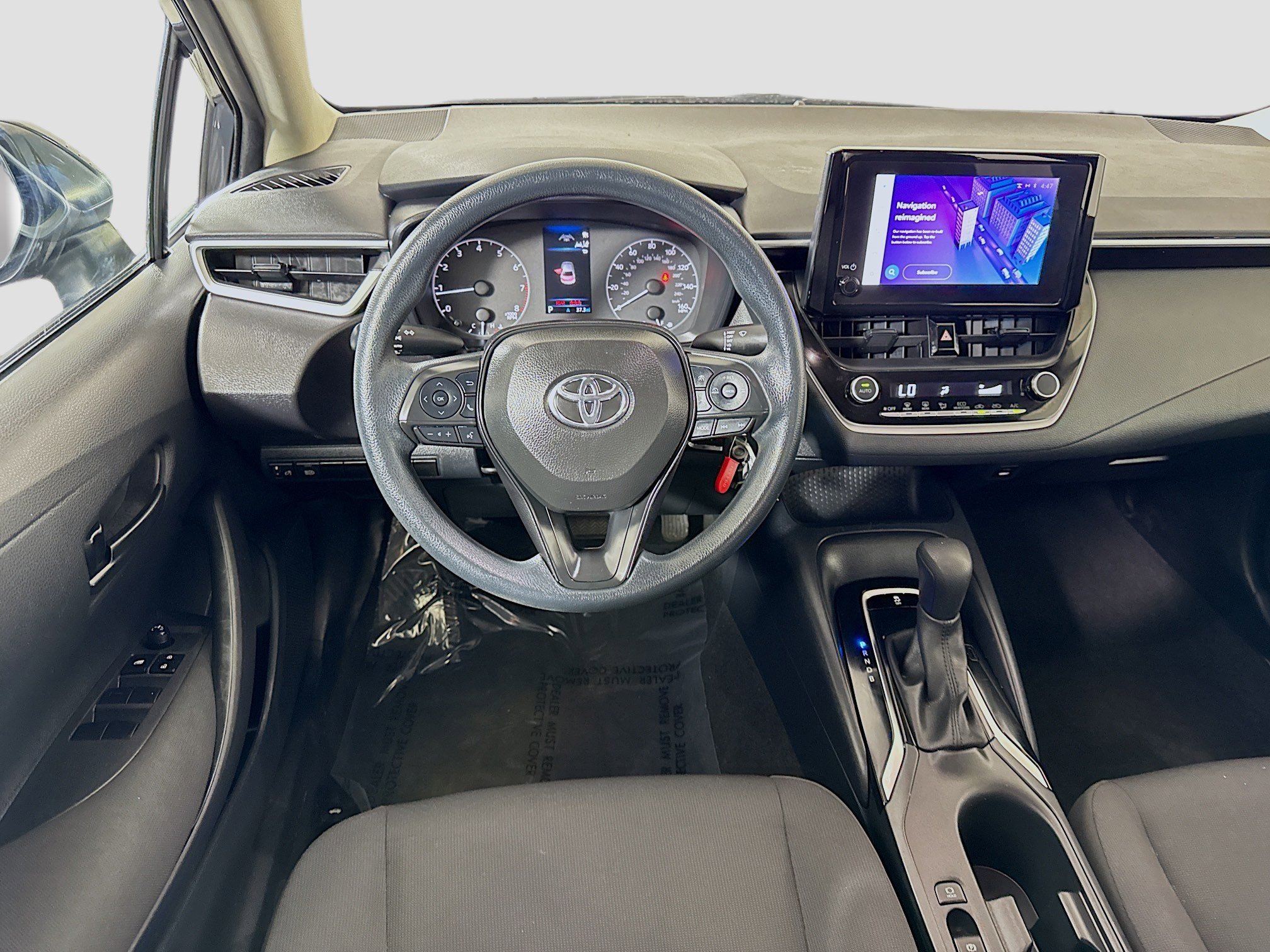 Used 2024 Toyota Corolla LE FWD image 17