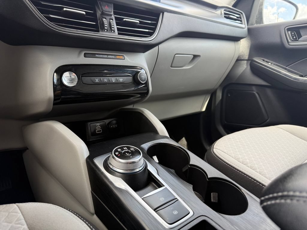 Used 2024 Ford Escape Active w/ Tech Pack #1 FWD image 18