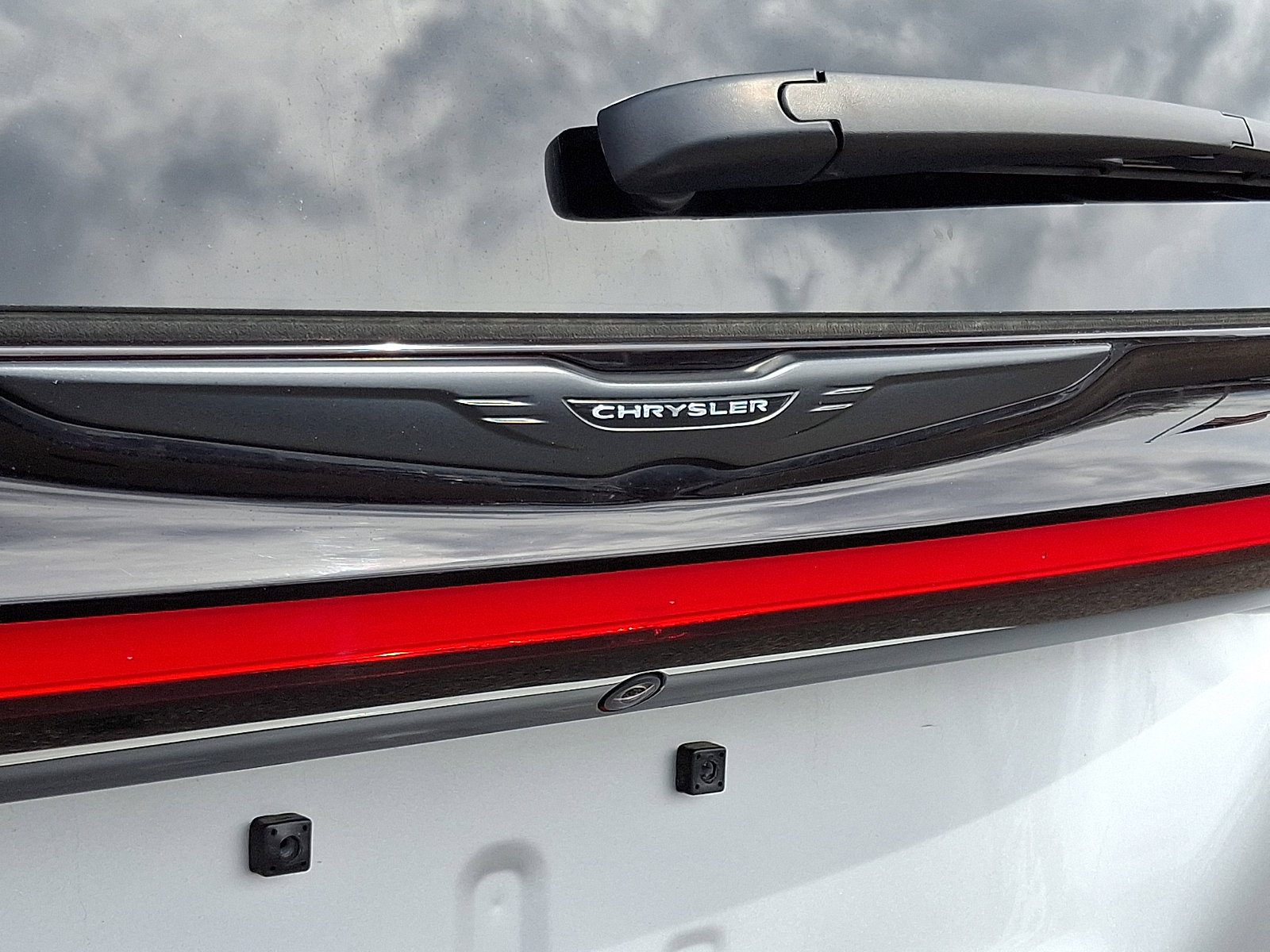 Certified 2024 Chrysler Pacifica Limited w/ S Appearance Package image 29