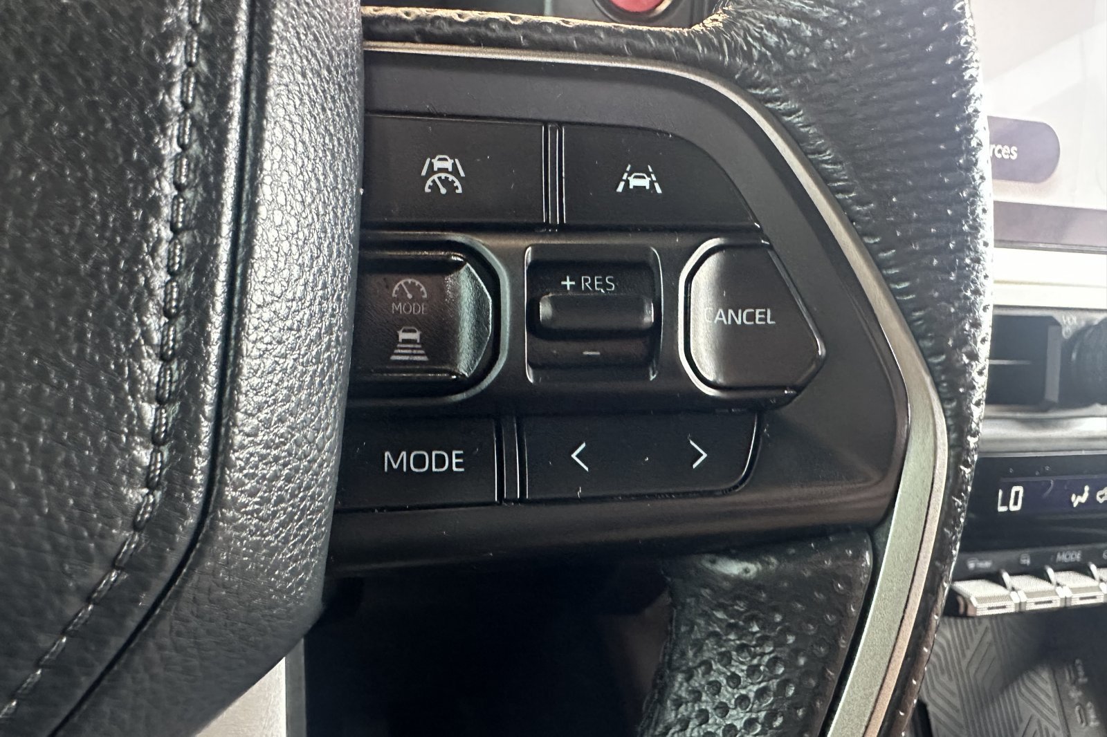 Used 2024 Toyota Tacoma TRD Off-Road AWD/4WD image 27
