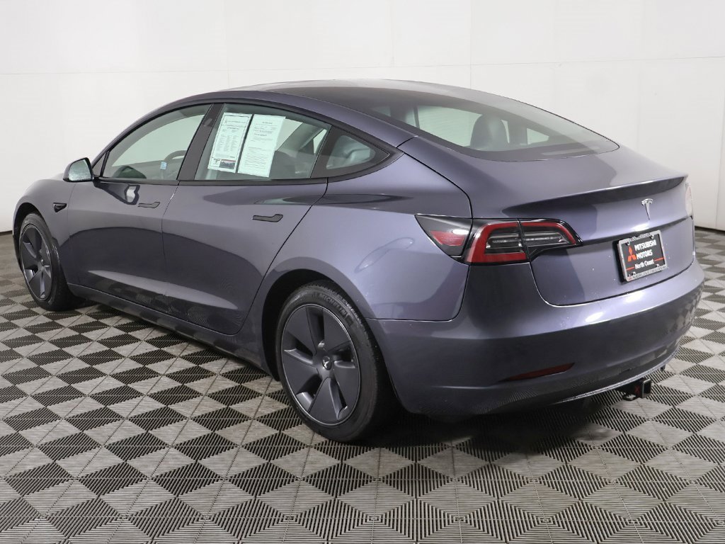 Used 2023 Tesla Model 3 Standard Range image 10