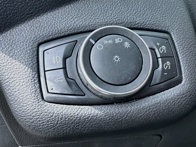 Used 2017 Ford Escape SE w/ SE Leather Comfort Package AWD/4WD image 11
