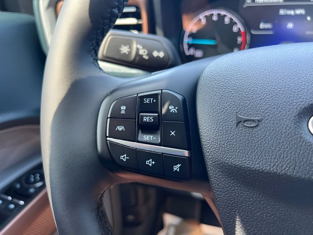 Used 2024 Ford Maverick Lariat AWD/4WD image 30