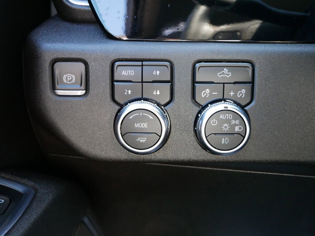 Used 2023 GMC Sierra 1500 Elevation w/ X31 Off-Road Package AWD/4WD image 27