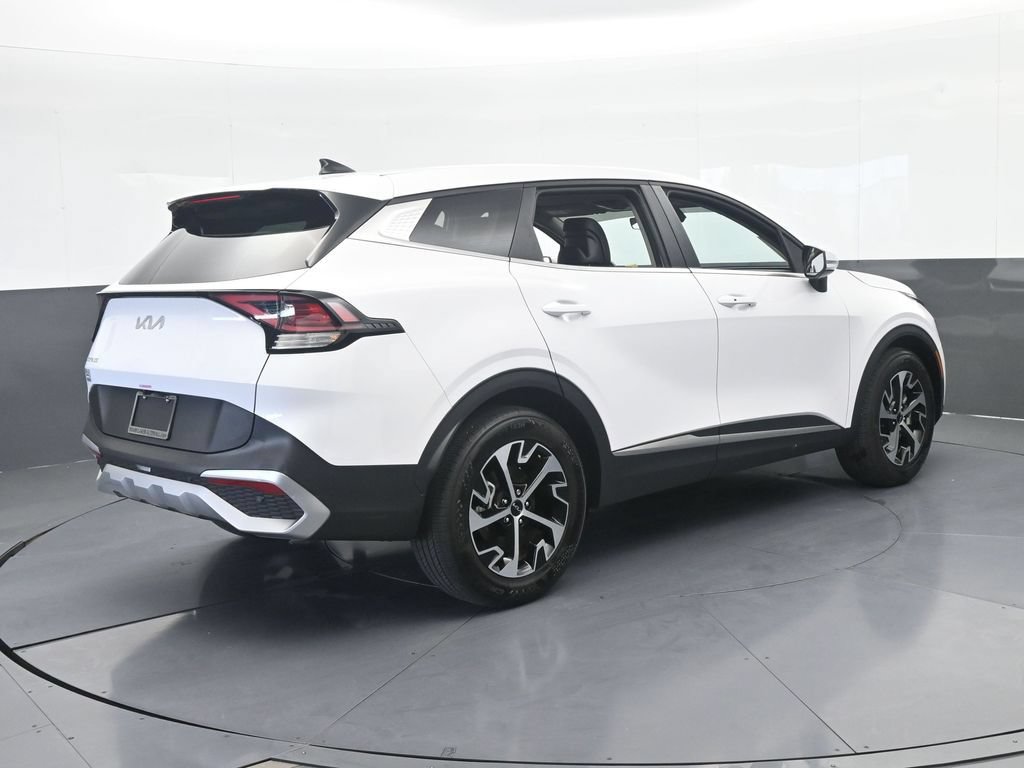 Used 2025 Kia Sportage EX FWD image 6
