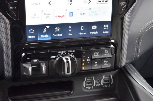 Used 2022 RAM 1500 Limited image 28