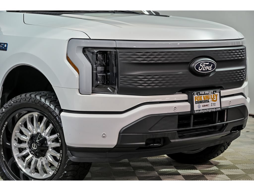Used 2024 Ford F150 Lightning Flash AWD/4WD image 2