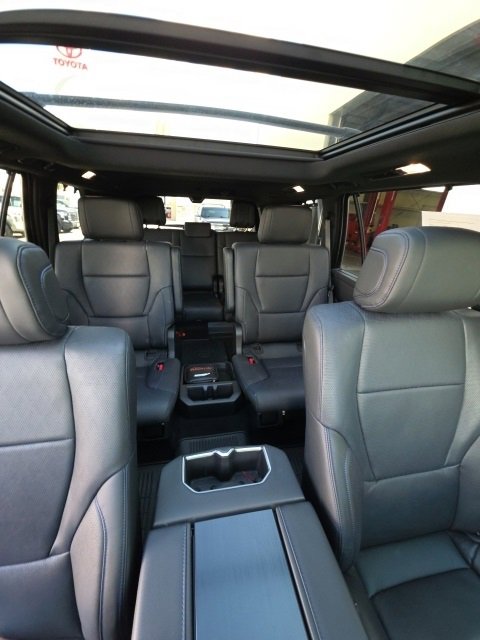 Used 2025 Toyota Sequoia Platinum image 25