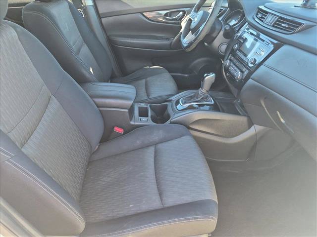 Used 2017 Nissan Rogue SV FWD image 20
