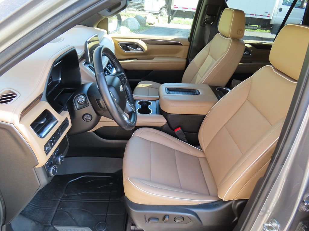 Used 2022 Chevrolet Tahoe Premier AWD/4WD image 24
