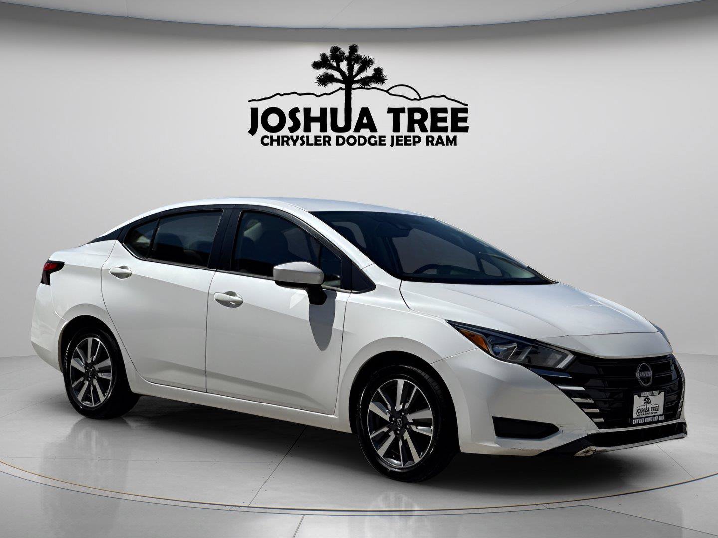 Used 2023 Nissan Versa SV FWD image 1